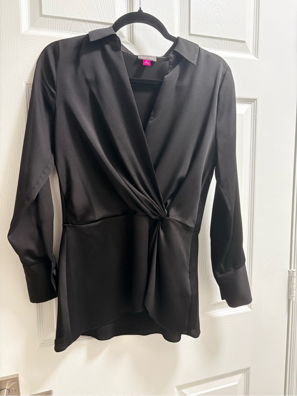Vince Camuto Black Twist-Knot Collared Blouse NWOT